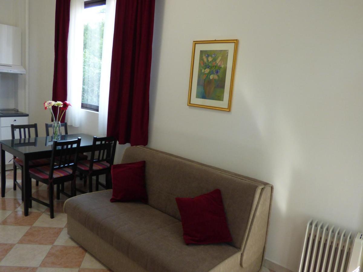 Apartman Mira สปลิท ภายนอก รูปภาพ